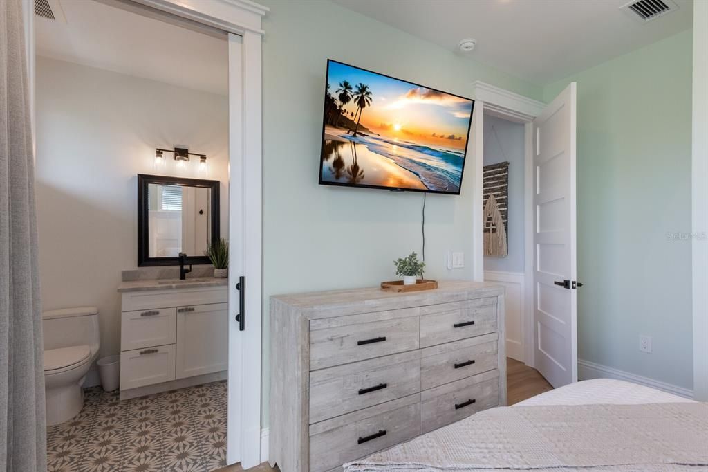 En Venta: $4,500,000 (6 camas, 5 baños, 3400 Pies cuadrados)