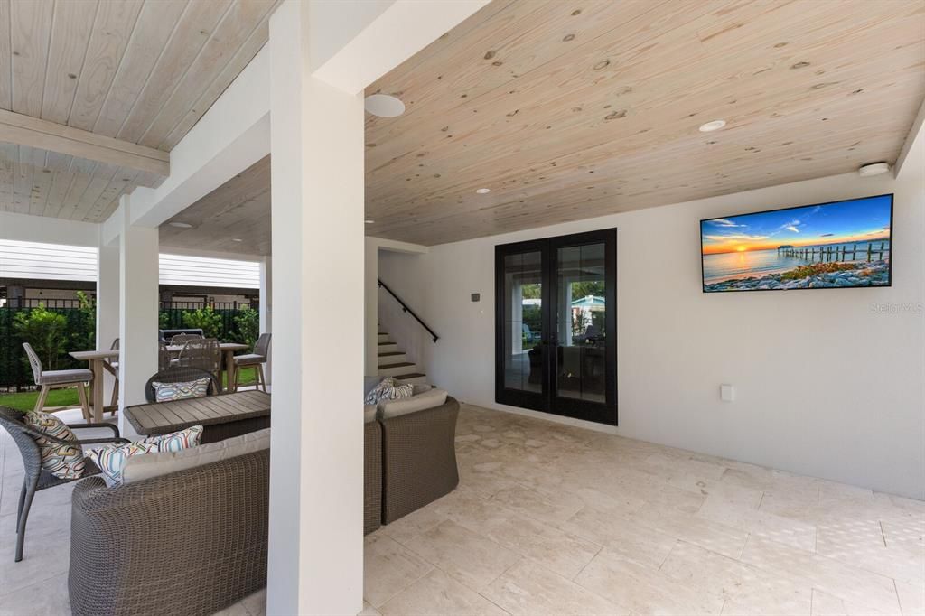 En Venta: $4,500,000 (6 camas, 5 baños, 3400 Pies cuadrados)