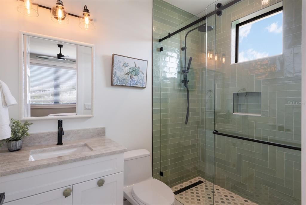 En Venta: $4,500,000 (6 camas, 5 baños, 3400 Pies cuadrados)