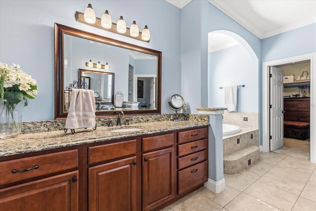 待售: $1,295,000 (5 贝兹, 4 浴室, 4805 平方英尺)