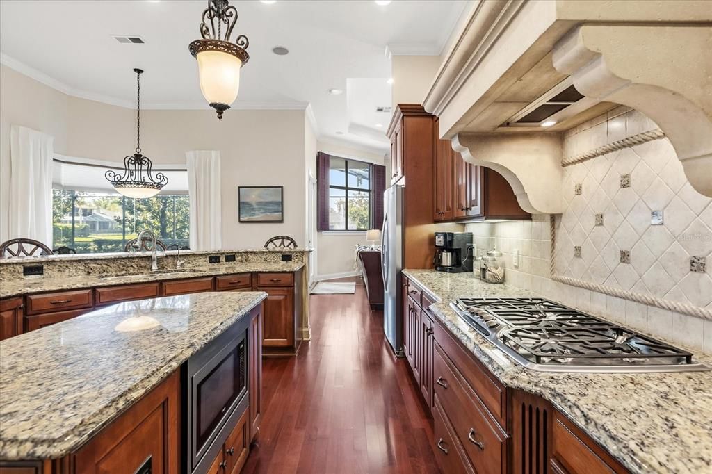 待售: $1,295,000 (5 贝兹, 4 浴室, 4805 平方英尺)