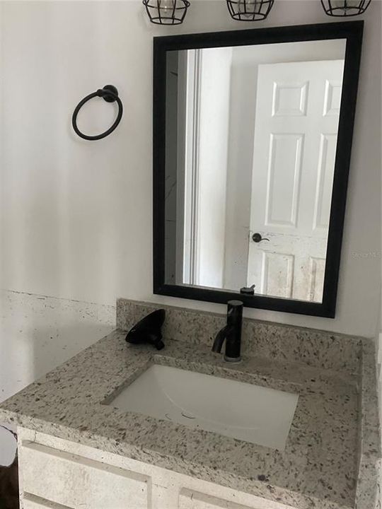 待售: $299,000 (3 贝兹, 2 浴室, 1277 平方英尺)