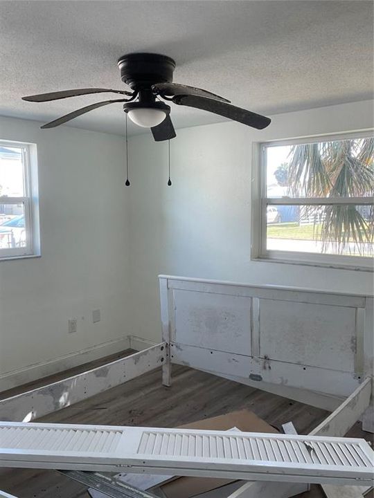 待售: $299,000 (3 贝兹, 2 浴室, 1277 平方英尺)