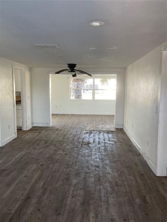 待售: $299,000 (3 贝兹, 2 浴室, 1277 平方英尺)