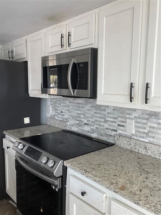 待售: $299,000 (3 贝兹, 2 浴室, 1277 平方英尺)