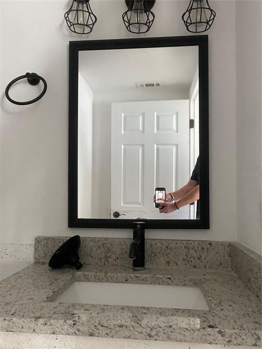 待售: $299,000 (3 贝兹, 2 浴室, 1277 平方英尺)