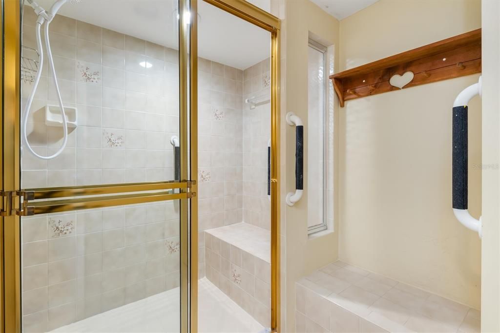 待售: $419,000 (3 贝兹, 2 浴室, 1974 平方英尺)