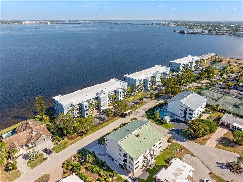 待售: $419,000 (3 贝兹, 2 浴室, 1974 平方英尺)