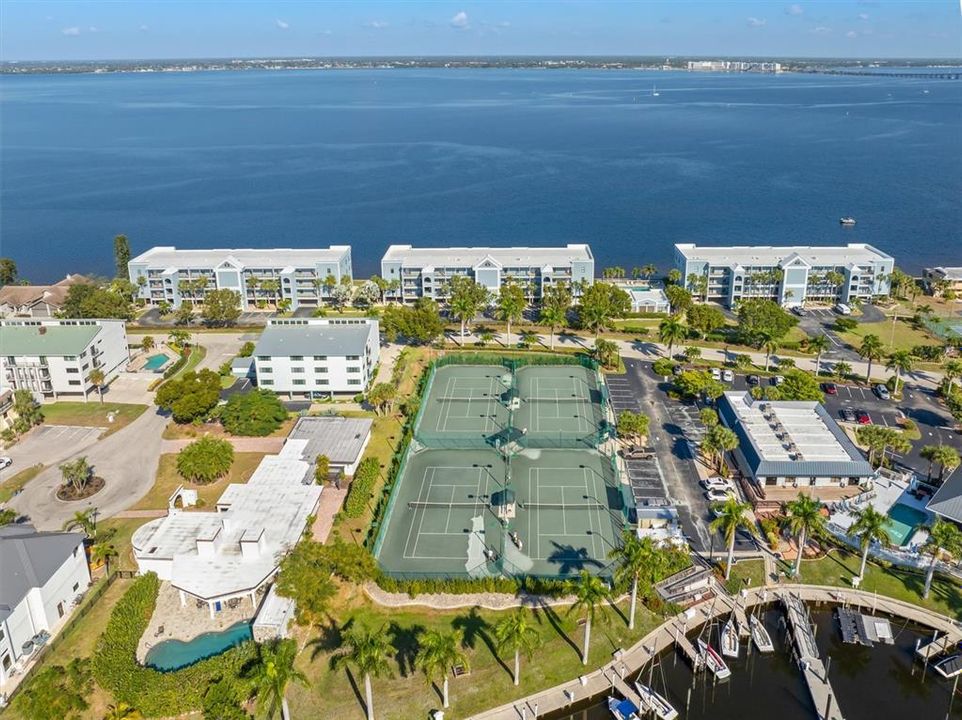 待售: $419,000 (3 贝兹, 2 浴室, 1974 平方英尺)