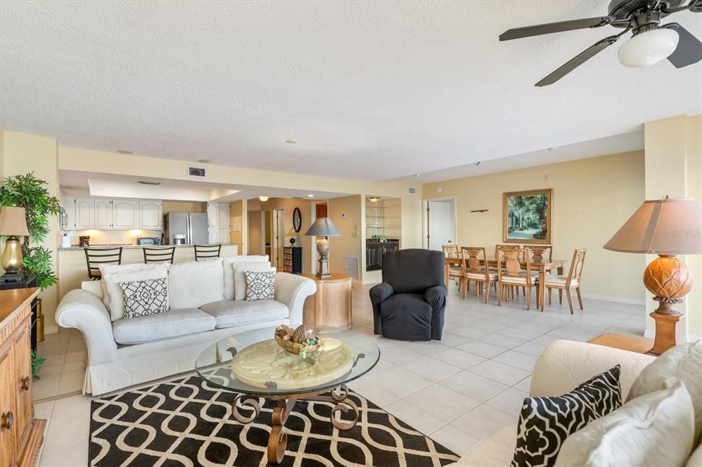 待售: $419,000 (3 贝兹, 2 浴室, 1974 平方英尺)