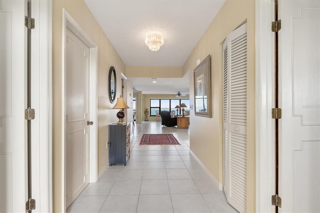 待售: $419,000 (3 贝兹, 2 浴室, 1974 平方英尺)