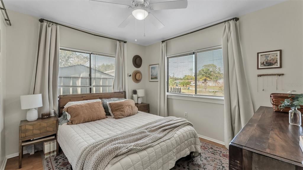 For Sale: $239,000 (3 beds, 1 baths, 1064 Square Feet)