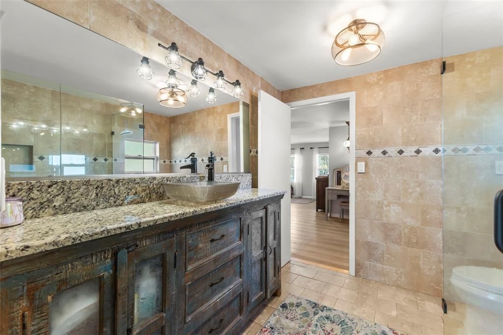 For Sale: $895,000 (3 beds, 2 baths, 2354 Square Feet)