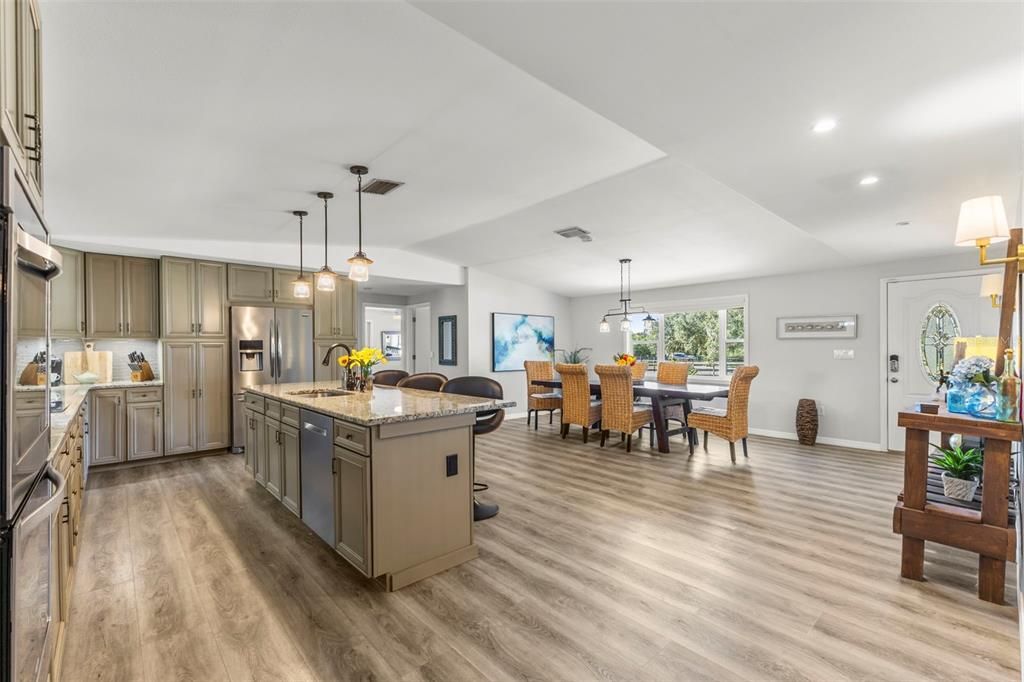 For Sale: $895,000 (3 beds, 2 baths, 2354 Square Feet)