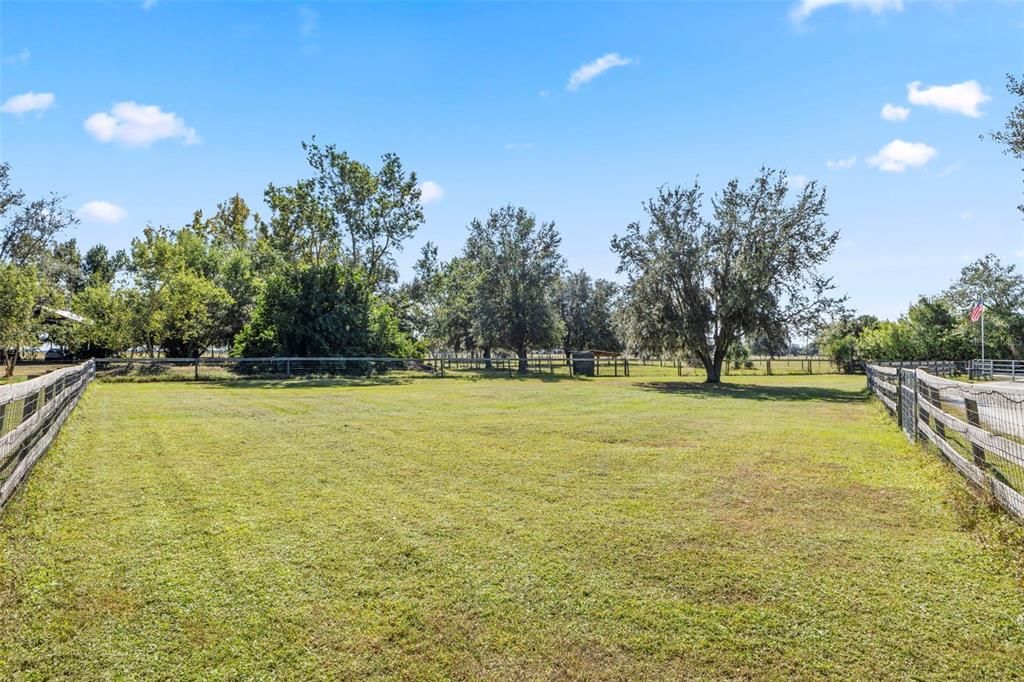 For Sale: $895,000 (3 beds, 2 baths, 2354 Square Feet)