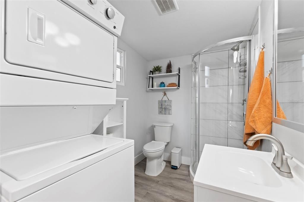 For Sale: $895,000 (3 beds, 2 baths, 2354 Square Feet)