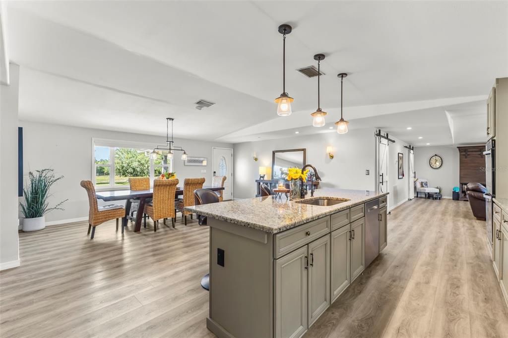 For Sale: $895,000 (3 beds, 2 baths, 2354 Square Feet)