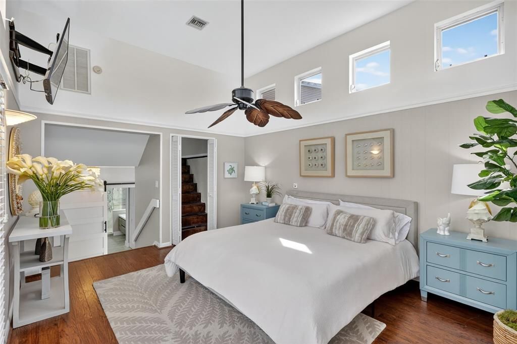 En Venta: $1,425,000 (3 camas, 2 baños, 2353 Pies cuadrados)