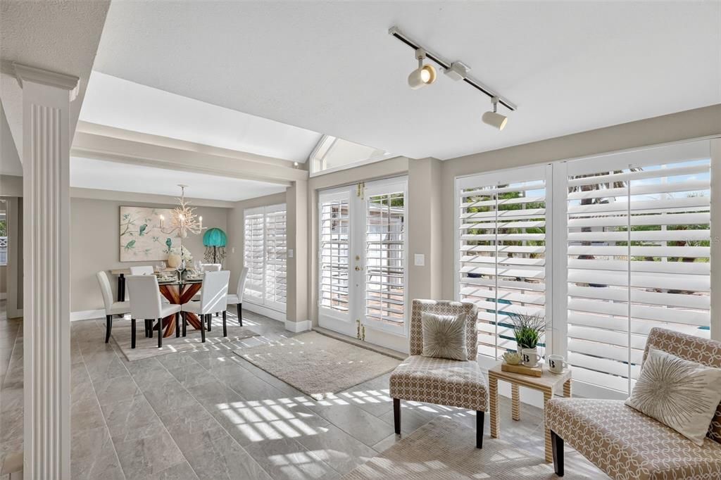 En Venta: $1,425,000 (3 camas, 2 baños, 2353 Pies cuadrados)