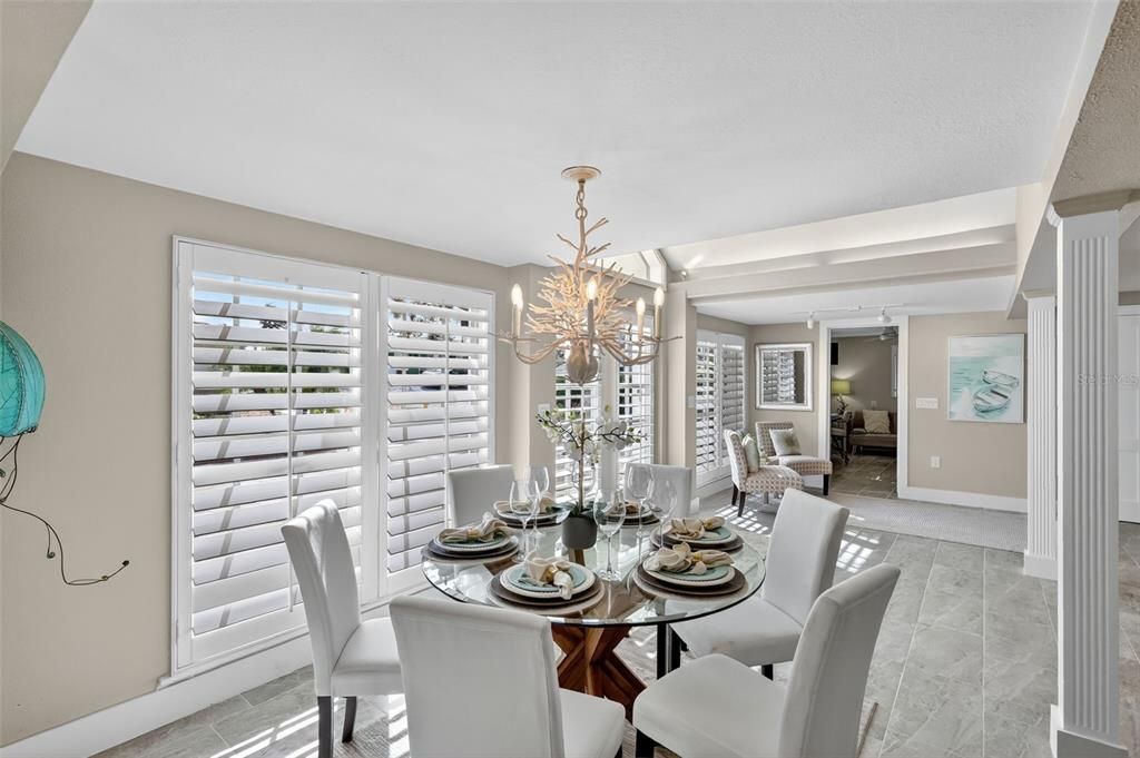 En Venta: $1,425,000 (3 camas, 2 baños, 2353 Pies cuadrados)