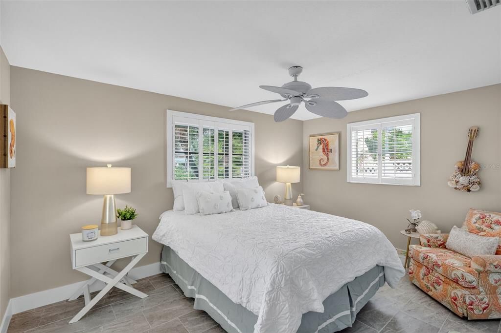 En Venta: $1,425,000 (3 camas, 2 baños, 2353 Pies cuadrados)