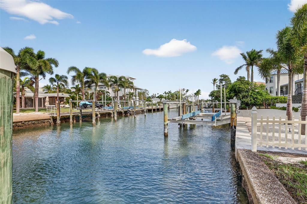 En Venta: $1,425,000 (3 camas, 2 baños, 2353 Pies cuadrados)