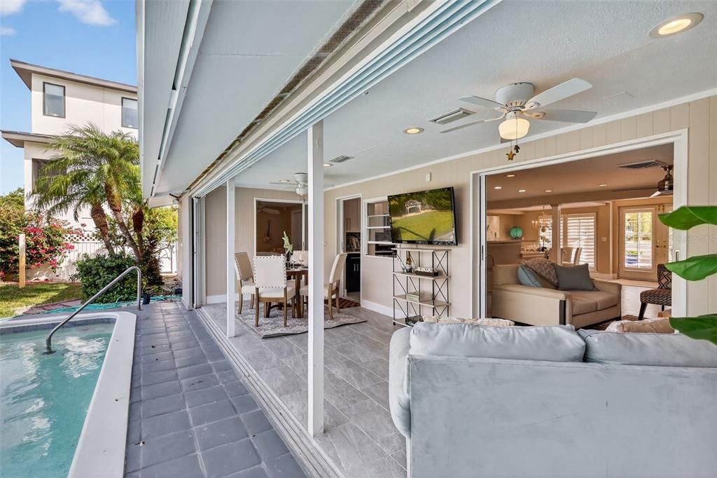 En Venta: $1,425,000 (3 camas, 2 baños, 2353 Pies cuadrados)