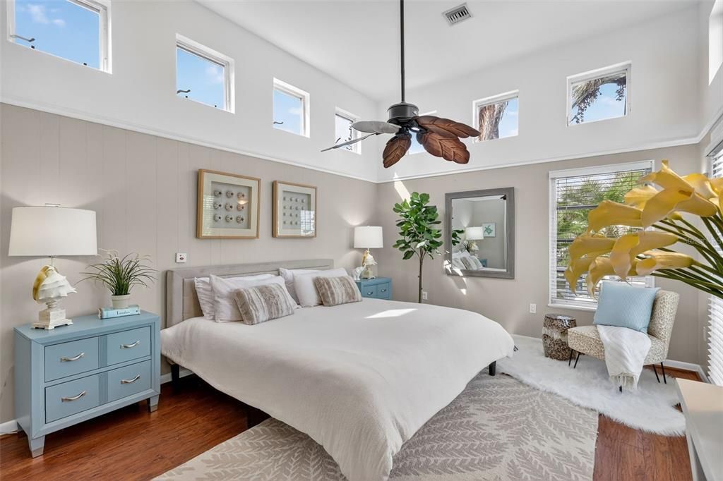 En Venta: $1,425,000 (3 camas, 2 baños, 2353 Pies cuadrados)