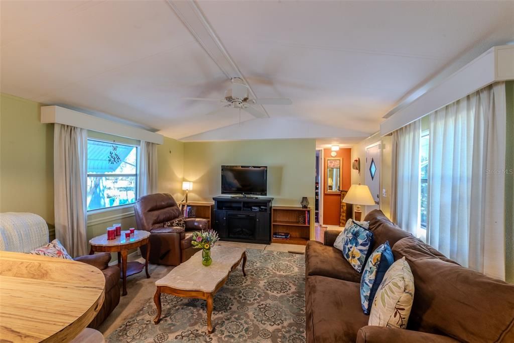 En Venta: $139,000 (2 camas, 2 baños, 840 Pies cuadrados)