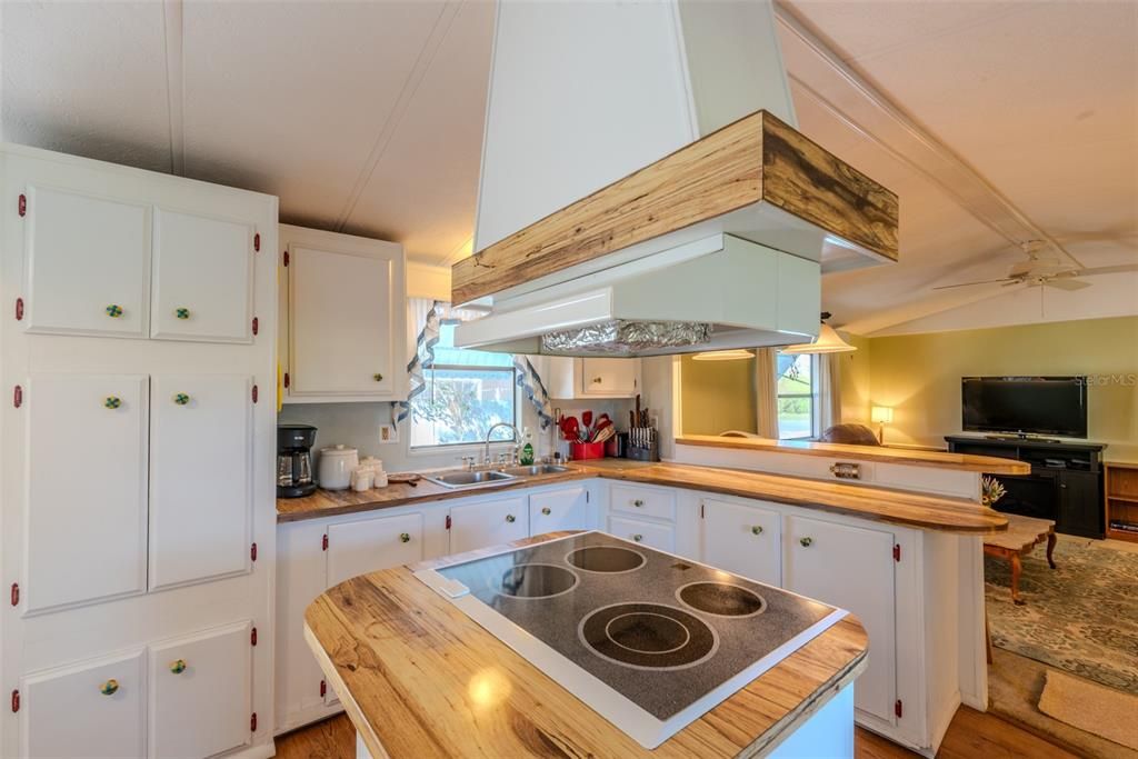 En Venta: $139,000 (2 camas, 2 baños, 840 Pies cuadrados)