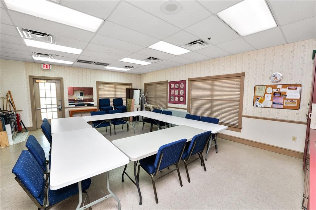 Active With Contract: $259,000 (2 beds, 2 baths, 1435 Square Feet)