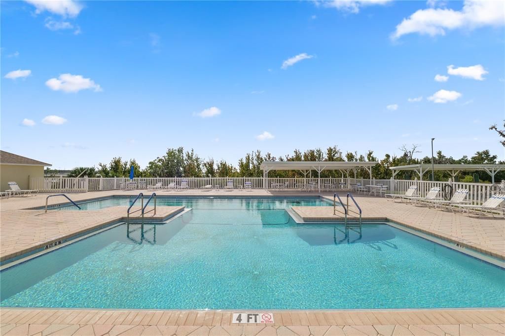 Active With Contract: $259,000 (2 beds, 2 baths, 1435 Square Feet)