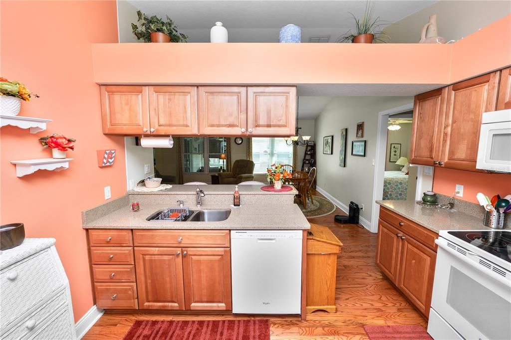 Active With Contract: $259,000 (2 beds, 2 baths, 1435 Square Feet)