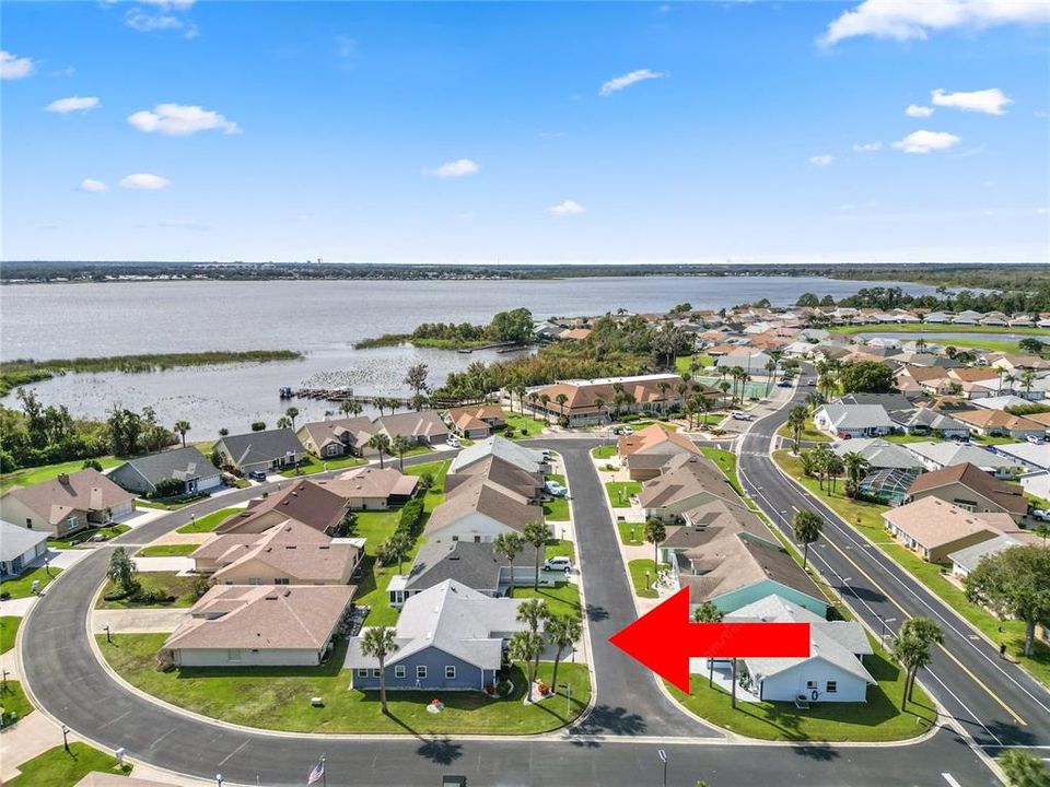 Active With Contract: $259,000 (2 beds, 2 baths, 1435 Square Feet)