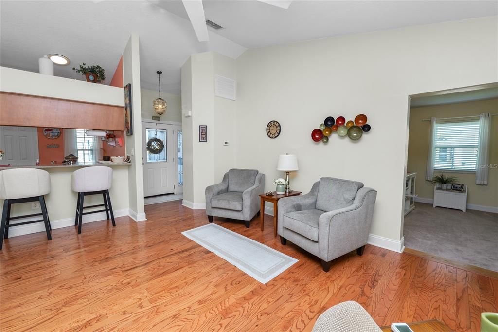 Active With Contract: $259,000 (2 beds, 2 baths, 1435 Square Feet)