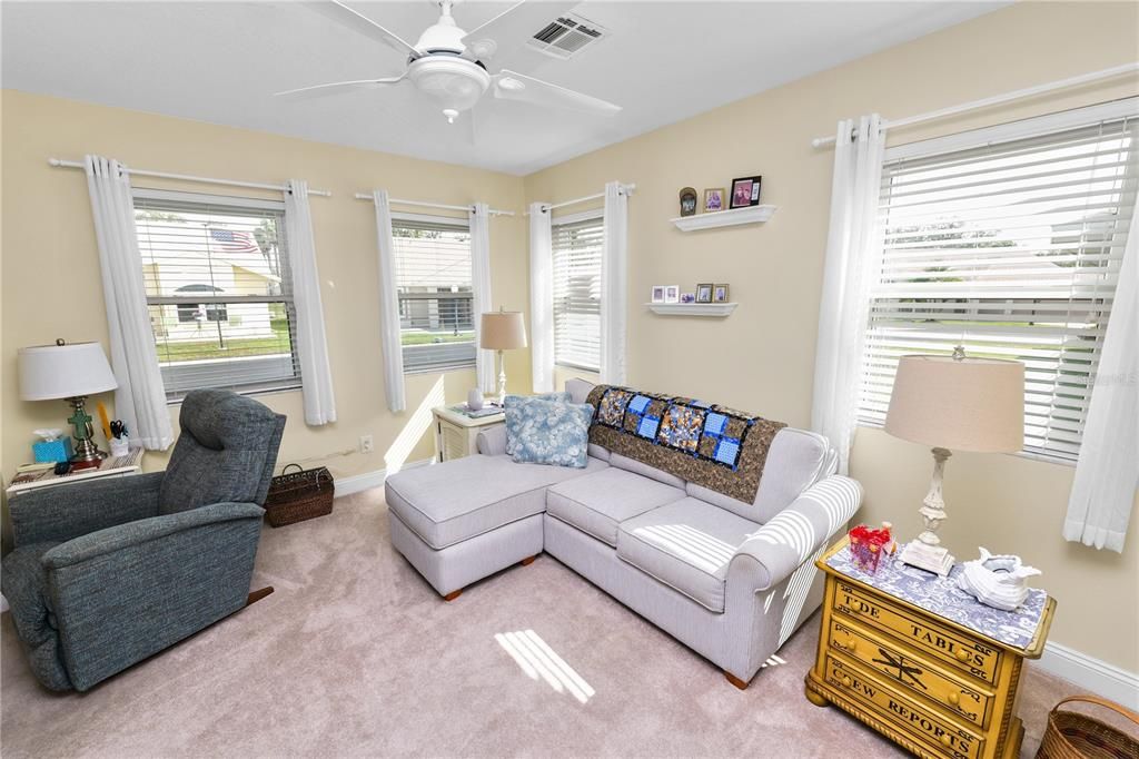 Active With Contract: $259,000 (2 beds, 2 baths, 1435 Square Feet)