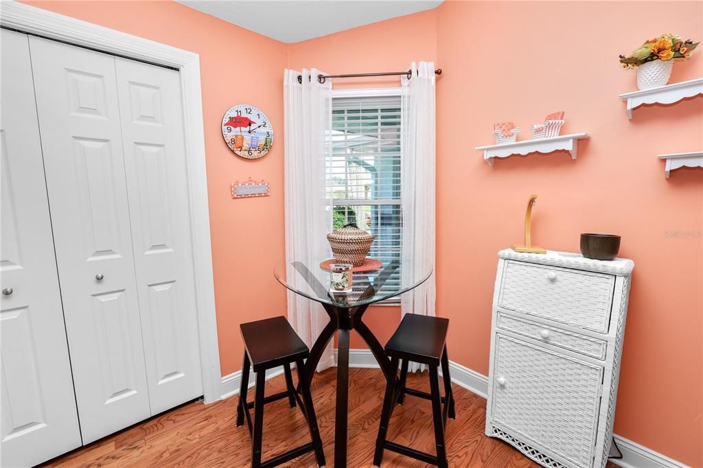 Active With Contract: $259,000 (2 beds, 2 baths, 1435 Square Feet)