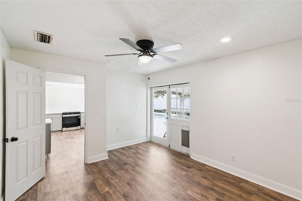 待售: $460,000 (3 贝兹, 2 浴室, 1562 平方英尺)