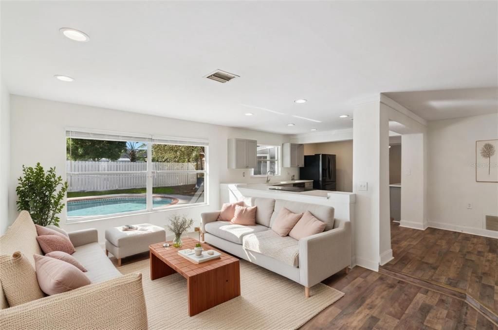 待售: $460,000 (3 贝兹, 2 浴室, 1562 平方英尺)