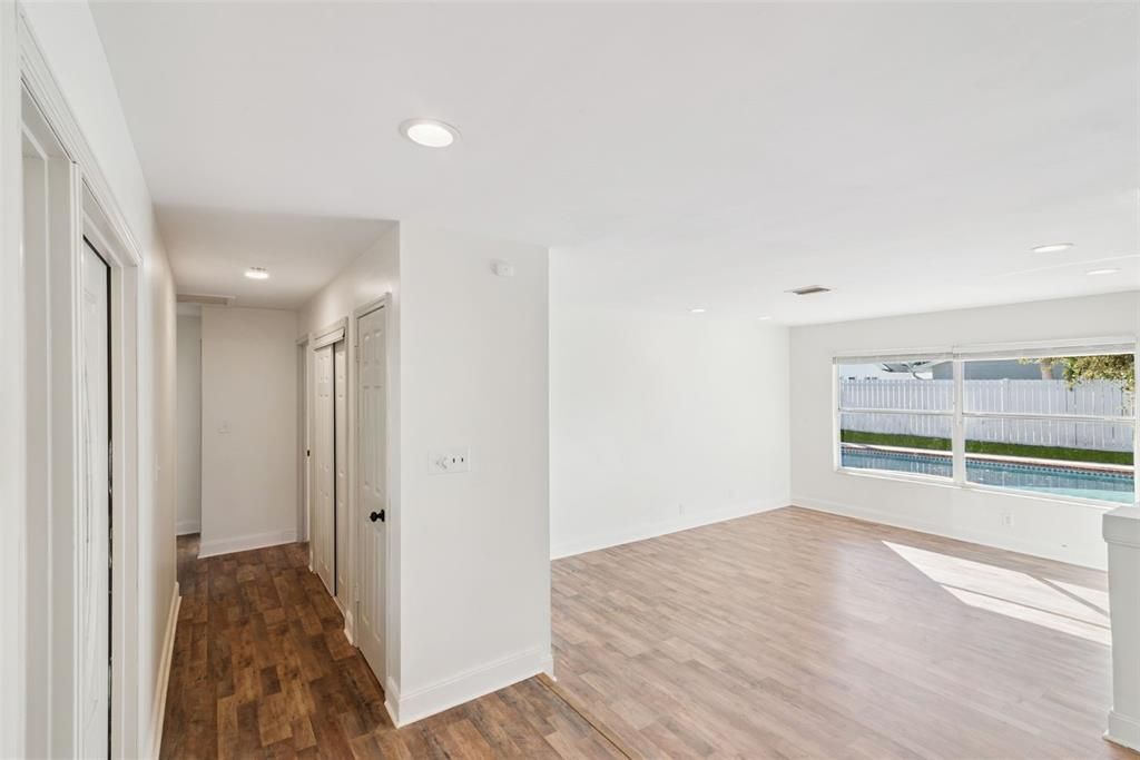 待售: $460,000 (3 贝兹, 2 浴室, 1562 平方英尺)