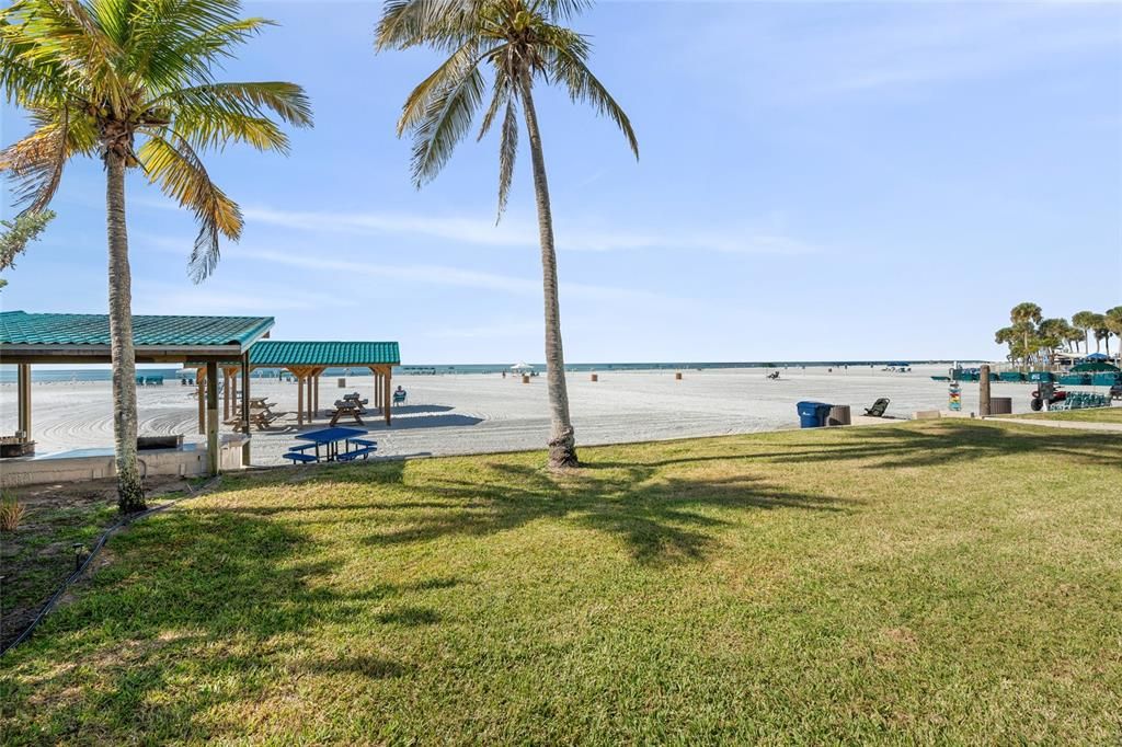 待售: $1,150,000 (1 贝兹, 1 浴室, 864 平方英尺)