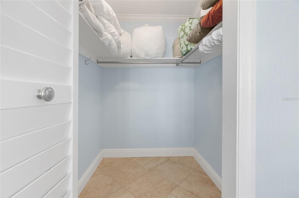 待售: $1,150,000 (1 贝兹, 1 浴室, 864 平方英尺)