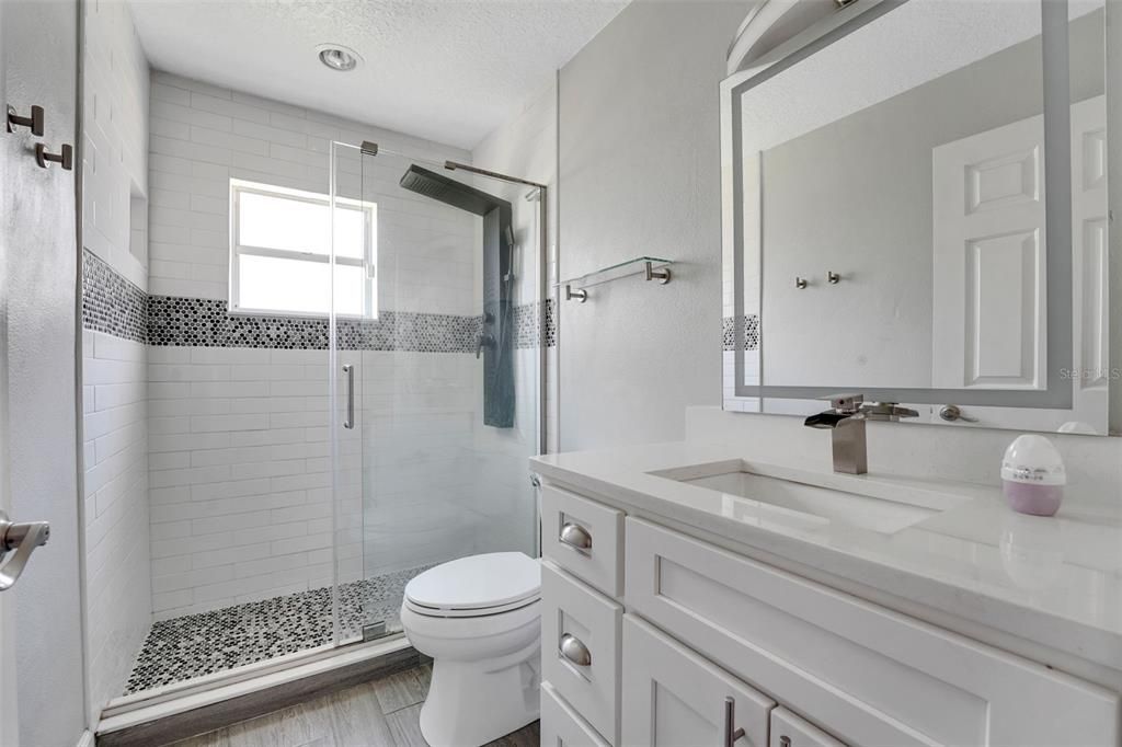 Active With Contract: $419,900 (3 beds, 2 baths, 1686 Square Feet)