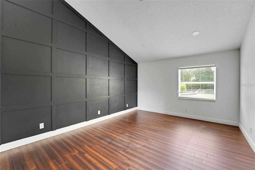 Active With Contract: $419,900 (3 beds, 2 baths, 1686 Square Feet)