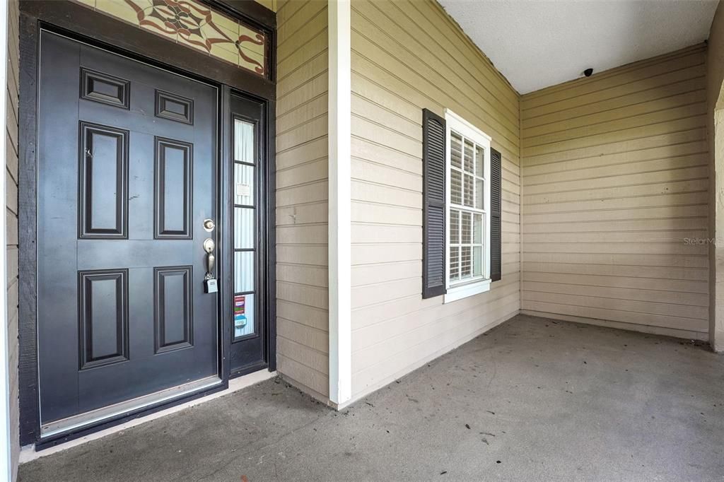 Active With Contract: $419,900 (3 beds, 2 baths, 1686 Square Feet)