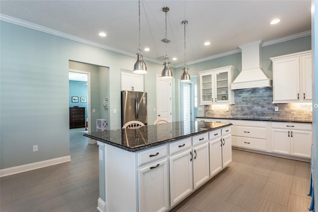 For Sale: $739,000 (4 beds, 4 baths, 2970 Square Feet)