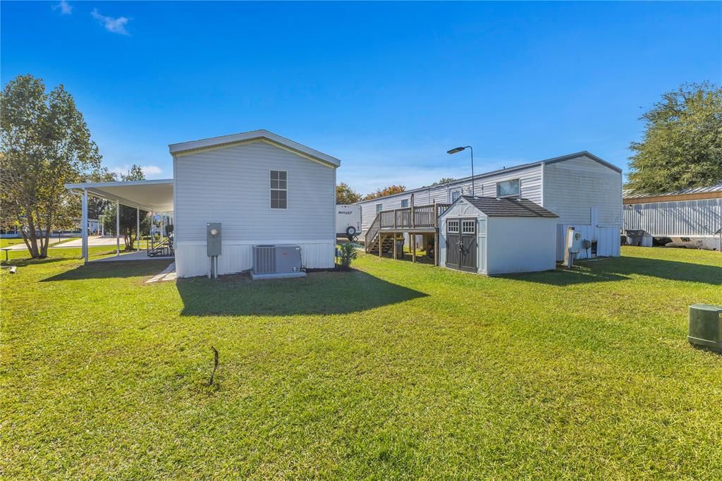 合同活跃: $174,900 (2 贝兹, 2 浴室, 1024 平方英尺)