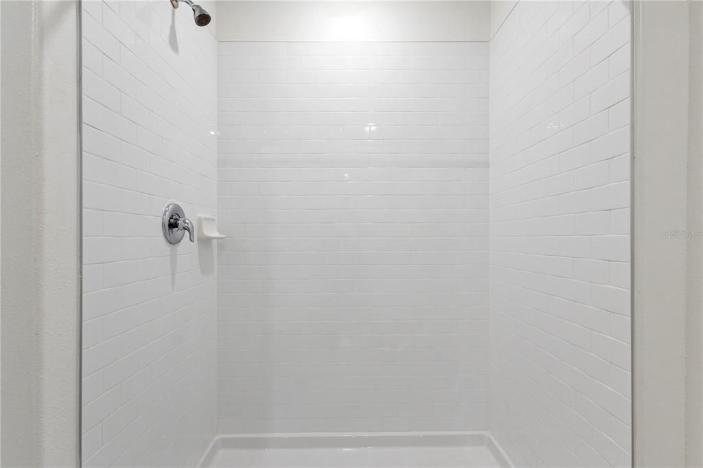 待售: $539,000 (6 贝兹, 3 浴室, 3326 平方英尺)