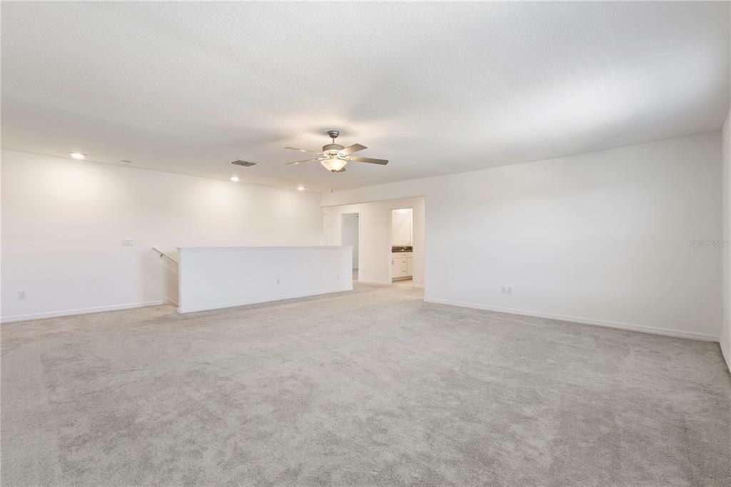 待售: $539,000 (6 贝兹, 3 浴室, 3326 平方英尺)