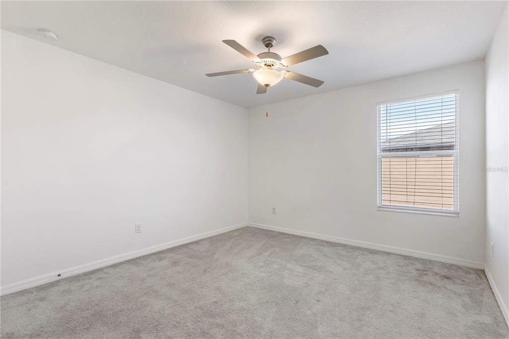 待售: $539,000 (6 贝兹, 3 浴室, 3326 平方英尺)